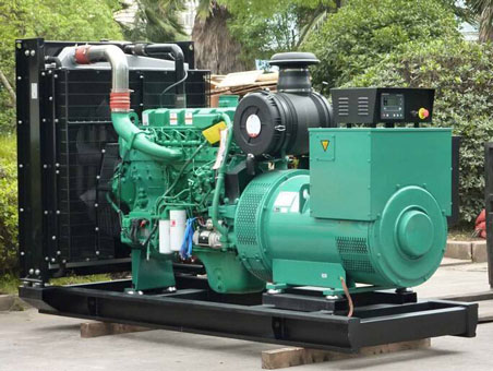 岗巴710kw康明斯柴油发电机组